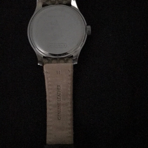 Coach watch - Picture 5 of 5